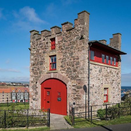 Villa Nisbet'S Tower Eyemouth Exterior foto