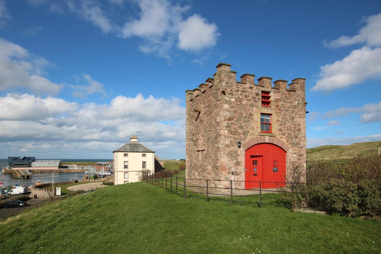 Villa Nisbet'S Tower Eyemouth Exterior foto